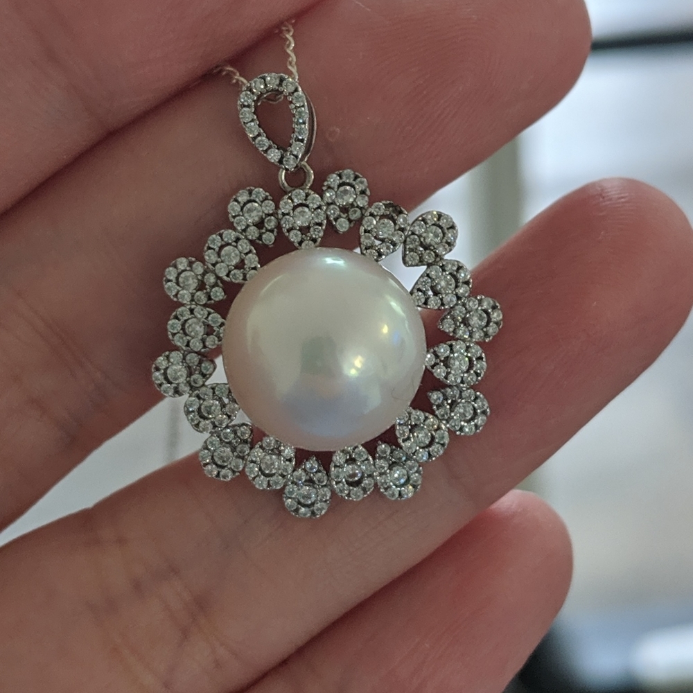 Huge freshwater pearl necklace